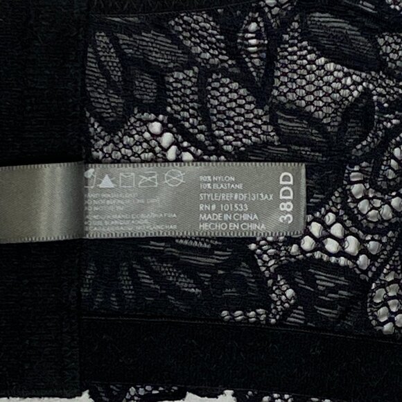 Daisy Fuentes Lace Long Line Hearts on Black Padded Underwire Bra Black Red 38DD - Picture 13 of 13